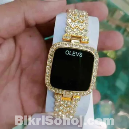 মেয়েদের স্টাইলিশ ঘড়ি